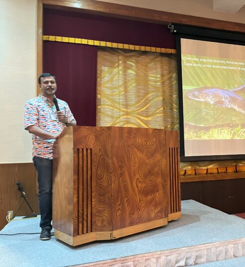 PI delivers a keynote talk at the First Asia International Eel Symposium at Amami Oshima, Japan